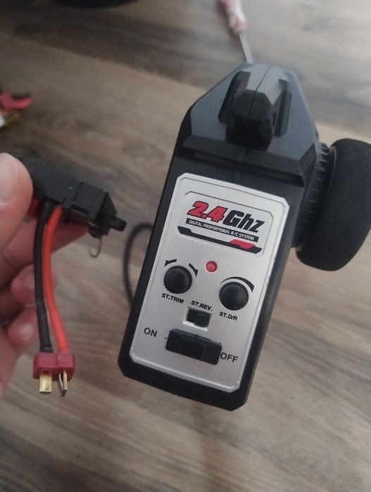 Esc 2s 35A tot cu telecomanda