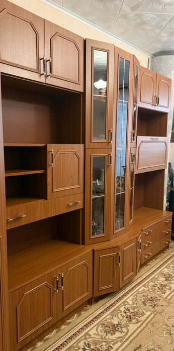 Продам стенку в отличном состоянии