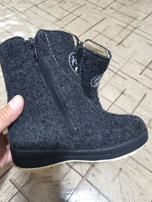 Продам валенки детские