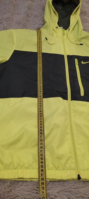 Geaca cu gluga Nike AeroSwift