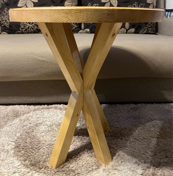 Măsuță de cafea rotundă din lemn