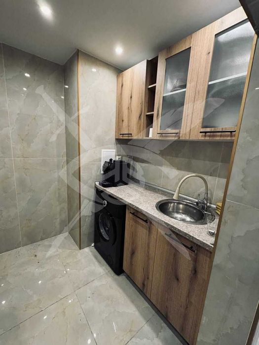 Дава се под наем Двустаен апартамент в София, Света Троица - 62 кв.м за 575 € - Снимка #2