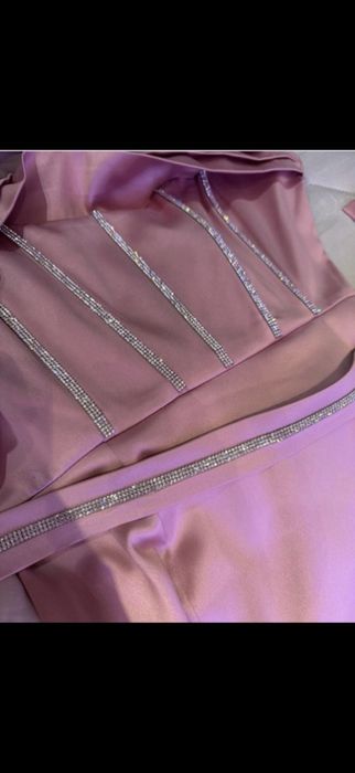 Официална рокля