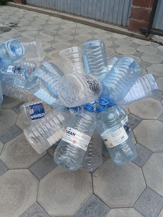 5л баклашки пустые