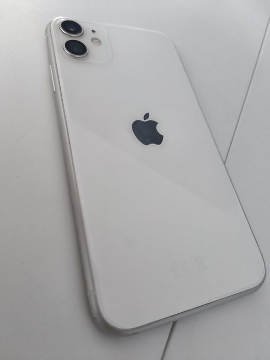 Продам Iphone 11