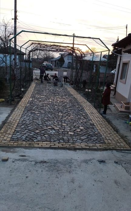 Piatra cubică andezit