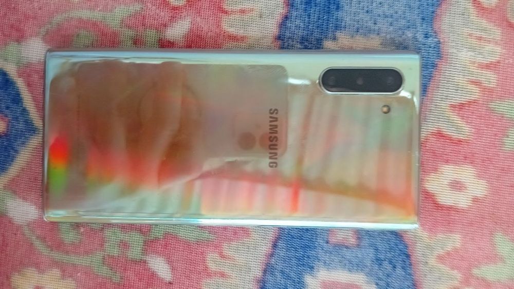 Samsung note 10.