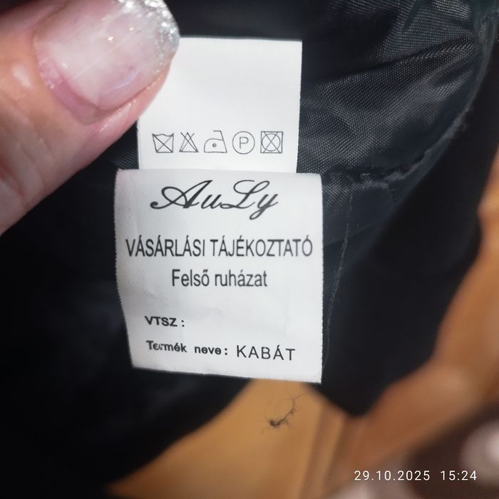 Vând geaca lungă  puf cu gluga4 xl și palton 56