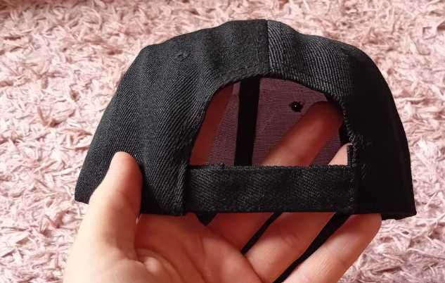 Чисто нова оригинална шапка на Роналдо с автограф