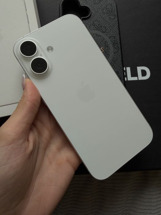 iPhone 16, white, 256GB