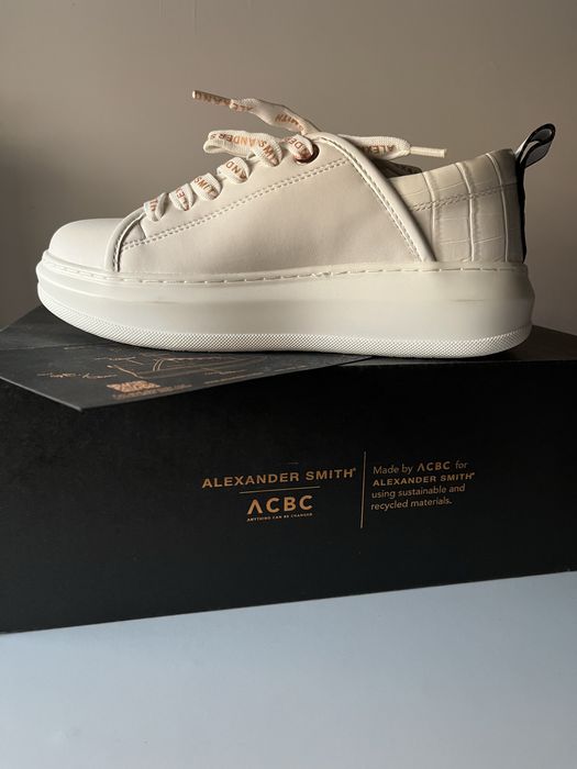 Сникърси Alexander Smith