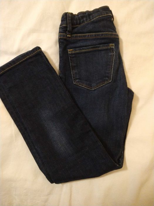 Модерни дънки за момиче