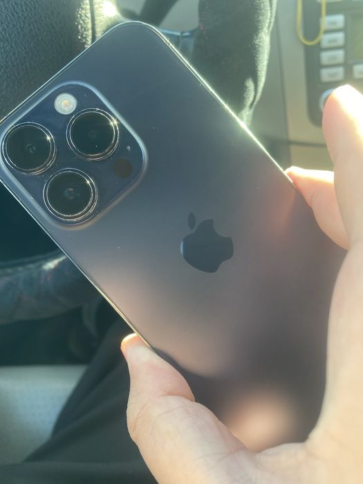 Apple 14 pro в хорошем состояний