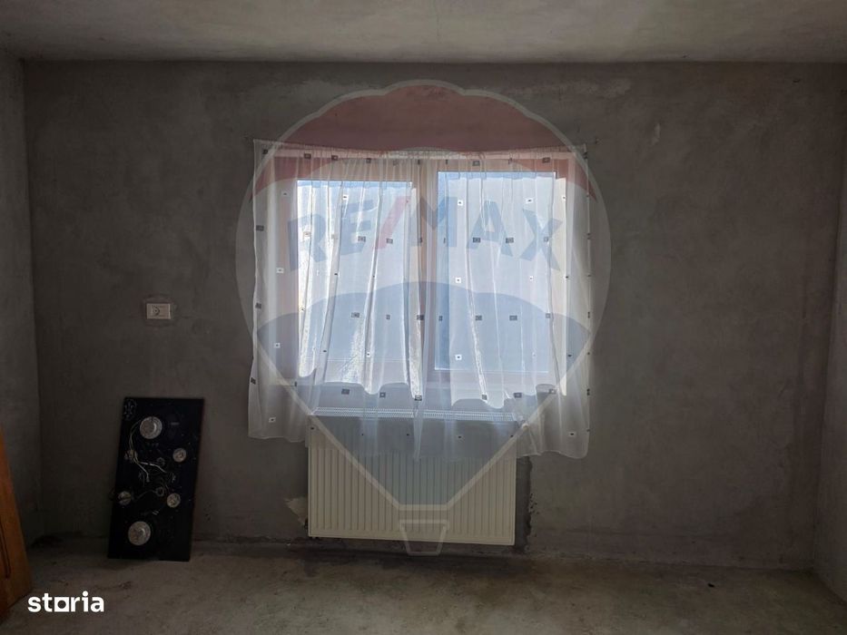 De vanzare casa solida cu teren generos si acces facil Lespezi Bacau