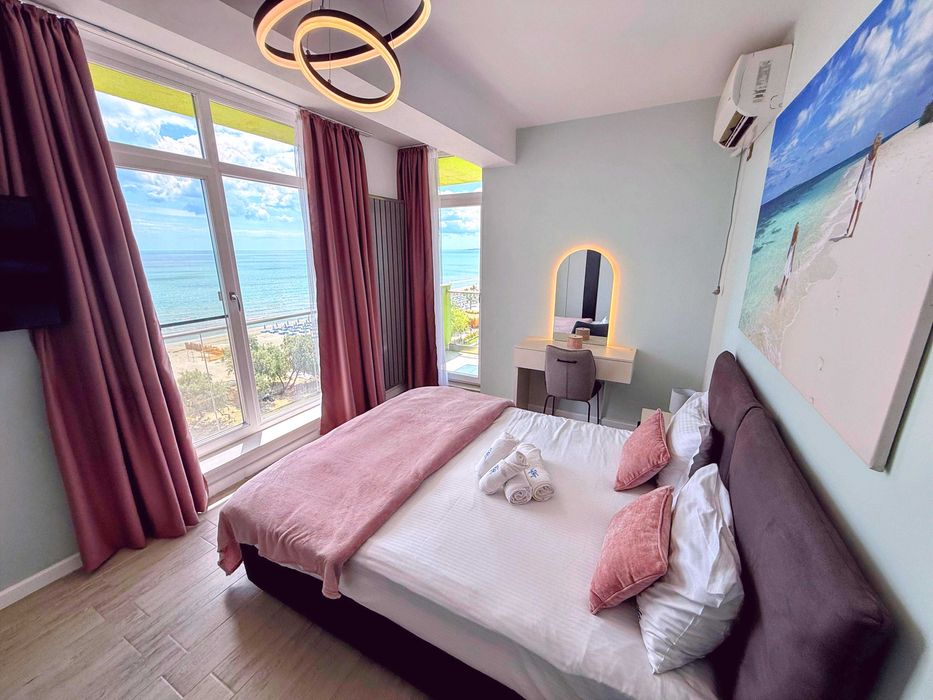 Ap. 3 camere renovat ultra premium|Frontal la mare|Alezzi Beach Mamaia