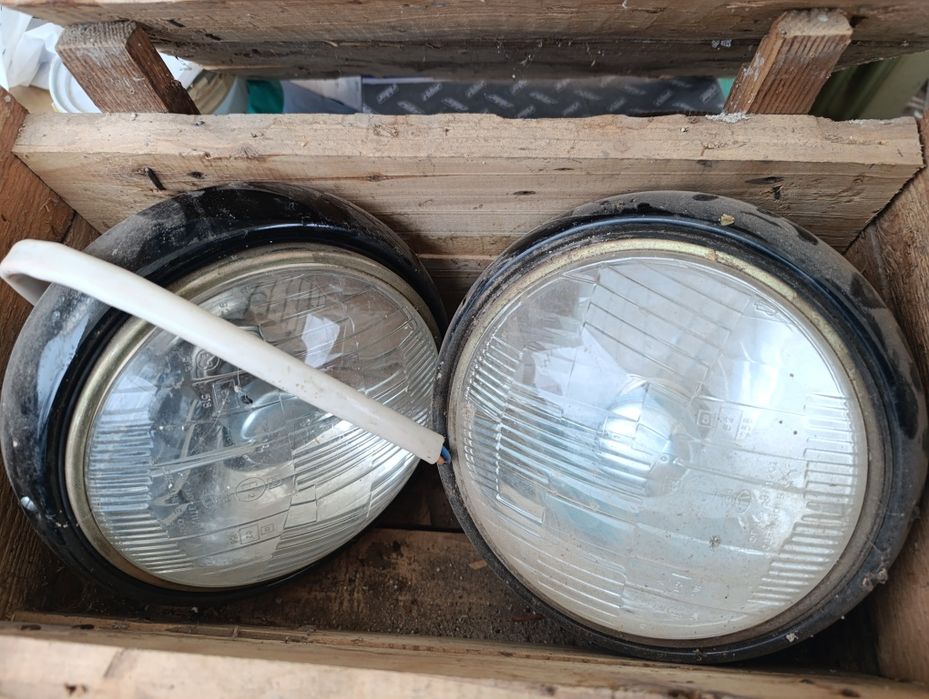 Фарове за Москвич нови