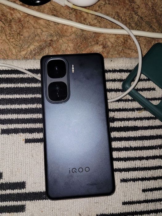 IQOO NEO 10 CN 12/256 Snapdragon 8Gen 3