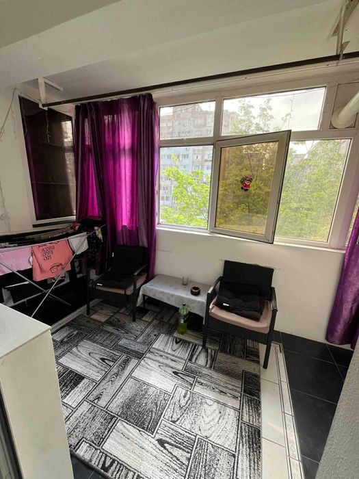 Vand sau schimb apartament