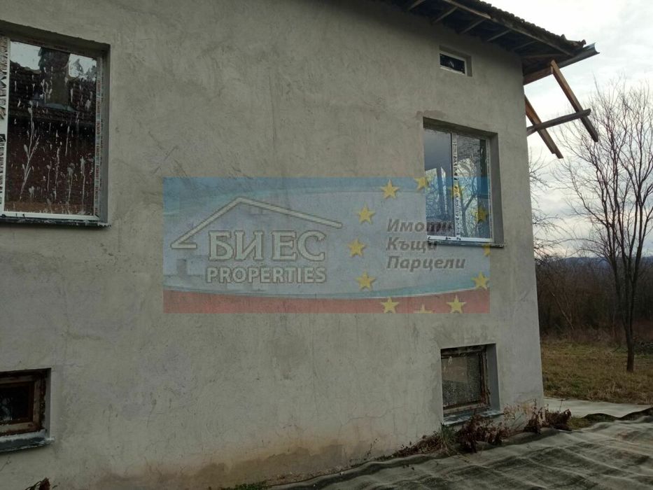 Къща в с. Равнище