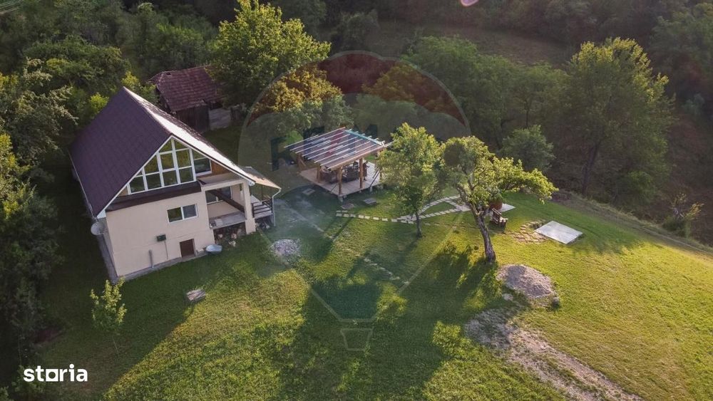 Casă de vânzare zona Bratca, 5 camere, 12 375 teren