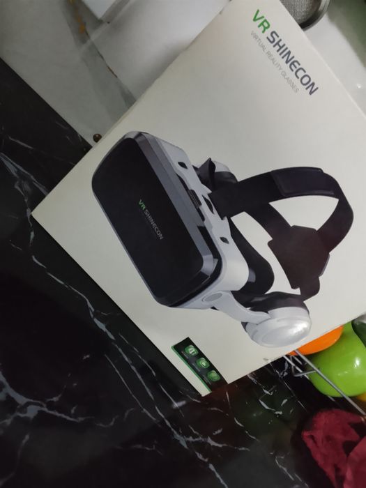 VR SHINECON VR ochki telefon bilan ishlaydi 360 videolarni koʻrsatadi.