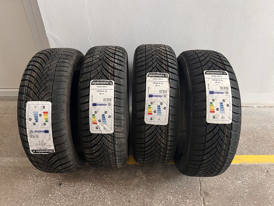 Vand anvelope Semperit de iarna 195/55 R16