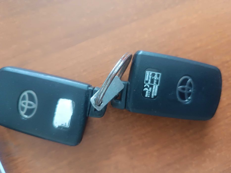 Ключ дистанционнo кейлес Тойота / Тойота - MR6302/2011