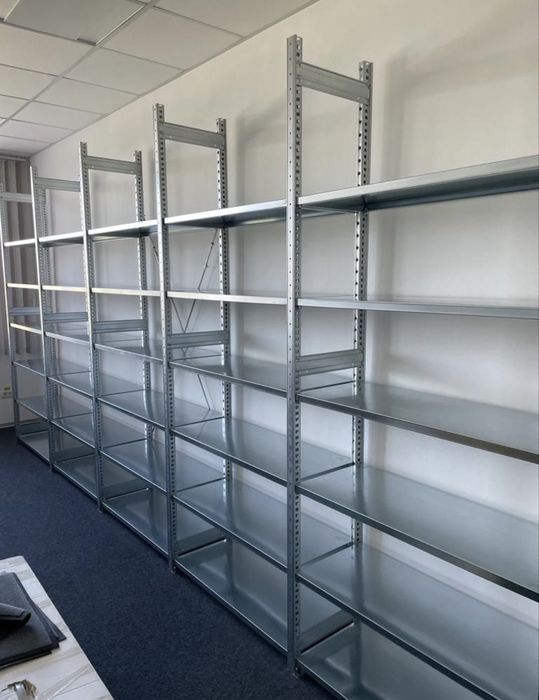 Raftuti metalice de arhiva