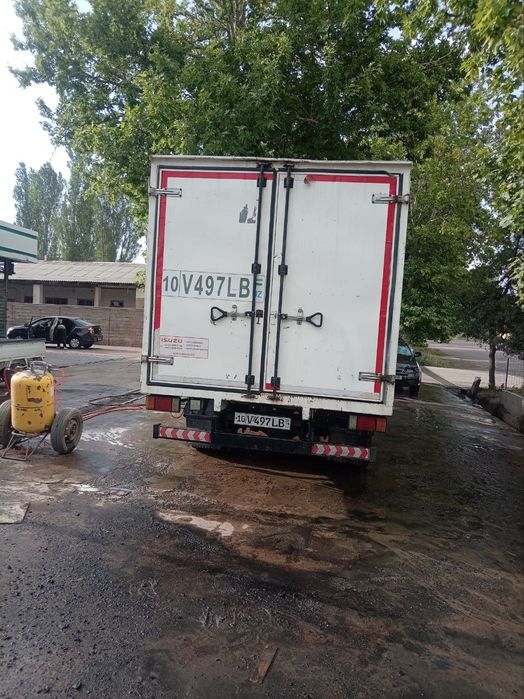 Isuzu sotiladi yili 2015
