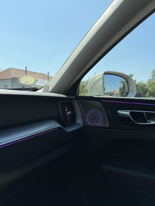 Volvo XC 60 2018 2.0 cp190