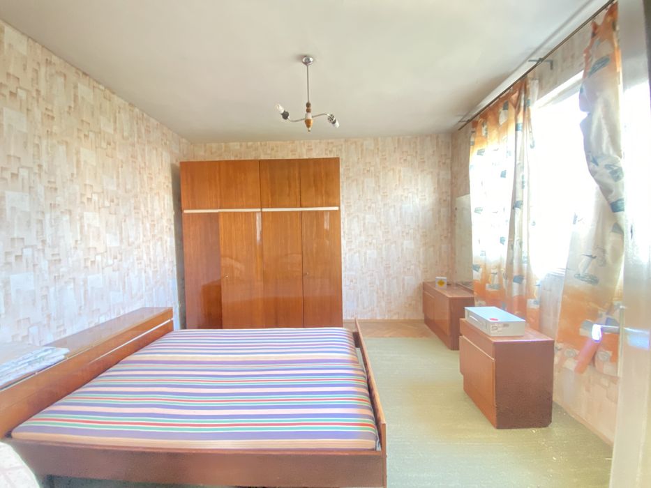 Продава се Тристаен апартамент в Силистра, в.з. Юг - 74 кв.м за 572 €/кв.м - Снимка #2