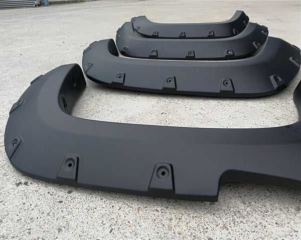 Overfendere /aparatori de noroi pentru Volkswagen Amarok 2010+