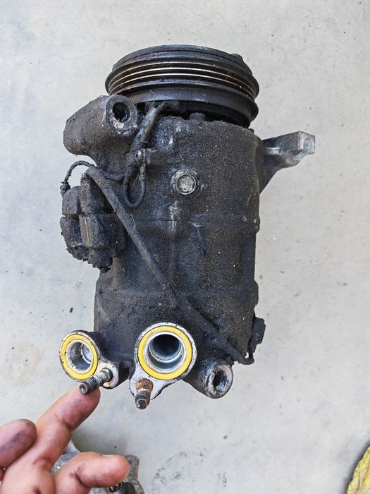 Compresor clima Volvo v60 2.0d 700lei
