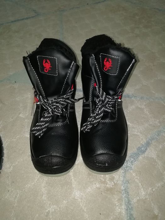 Спец ботинки размер 43