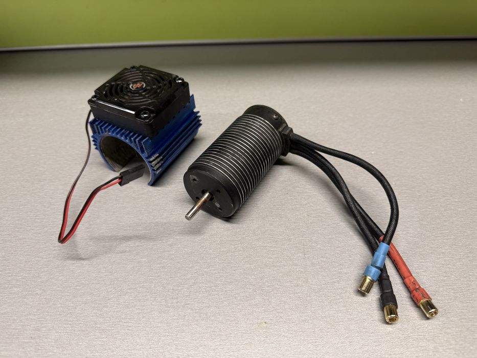 Traxxas Velineon 2000 kV безчетков мотор