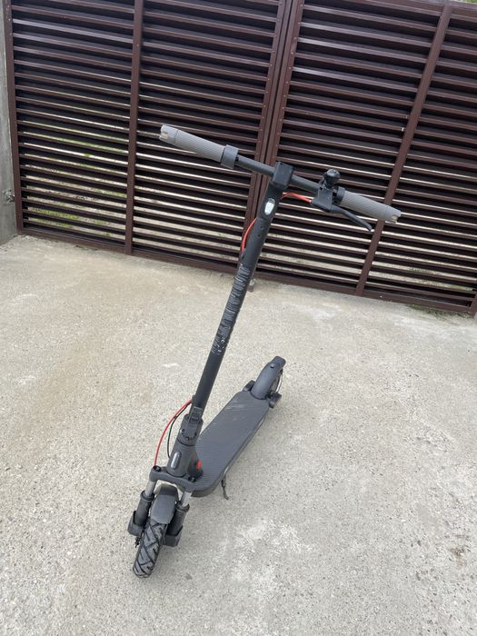 Trotineta electrica Xiaomi Electric Scooter 5, putere motor 350 W, autonomie max. 60 Km, viteza maxima 25 Km/h