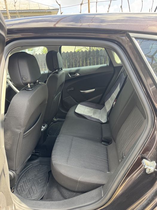 Opel Astra J Hatchback
