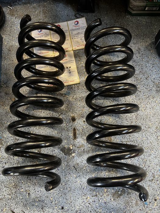 Задни прижини KAYABA за Mercedes C220 w202