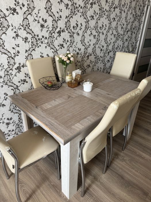Продам набор стол+стулья