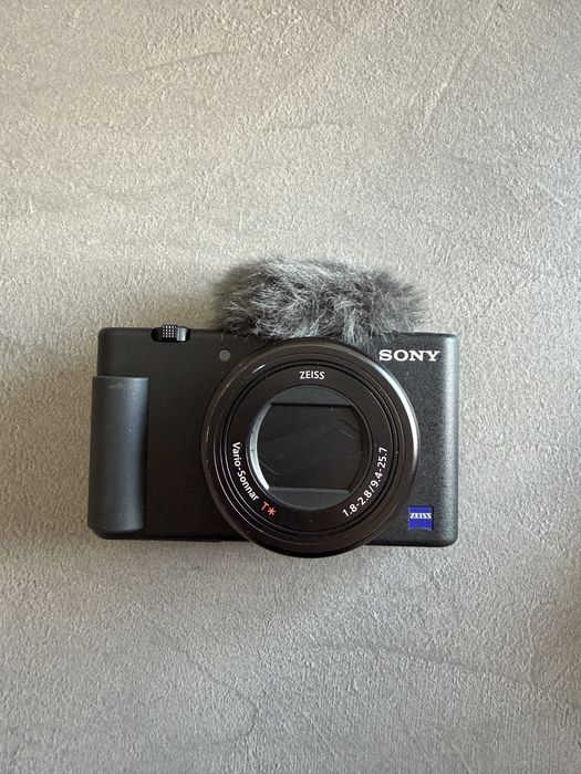 Sony ZV-1F + flash Godox