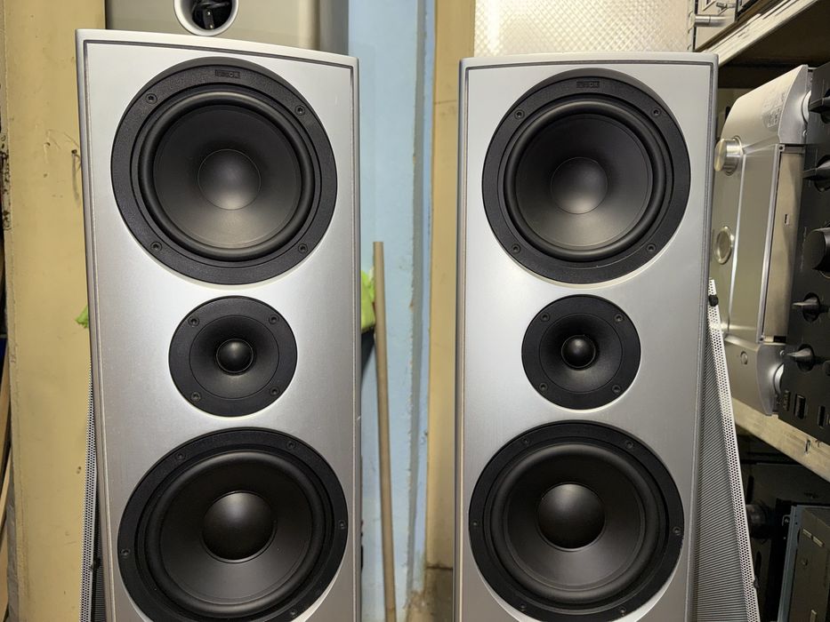 Canton LE-190 Тонколони