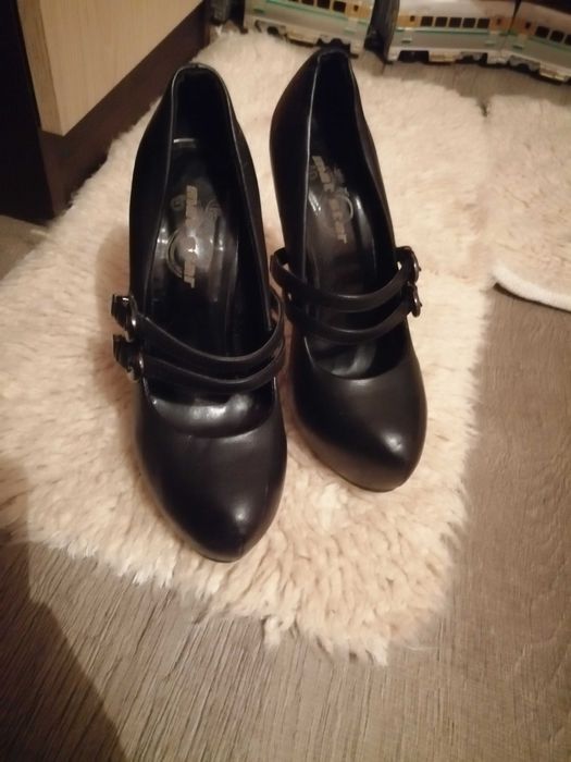 Обувки като нови