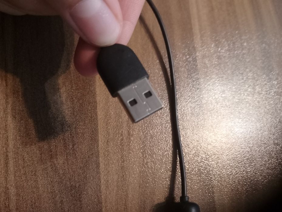 Кабел за зареждане на Xiaomi mi band 6