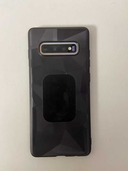 Продам Samsung S10+