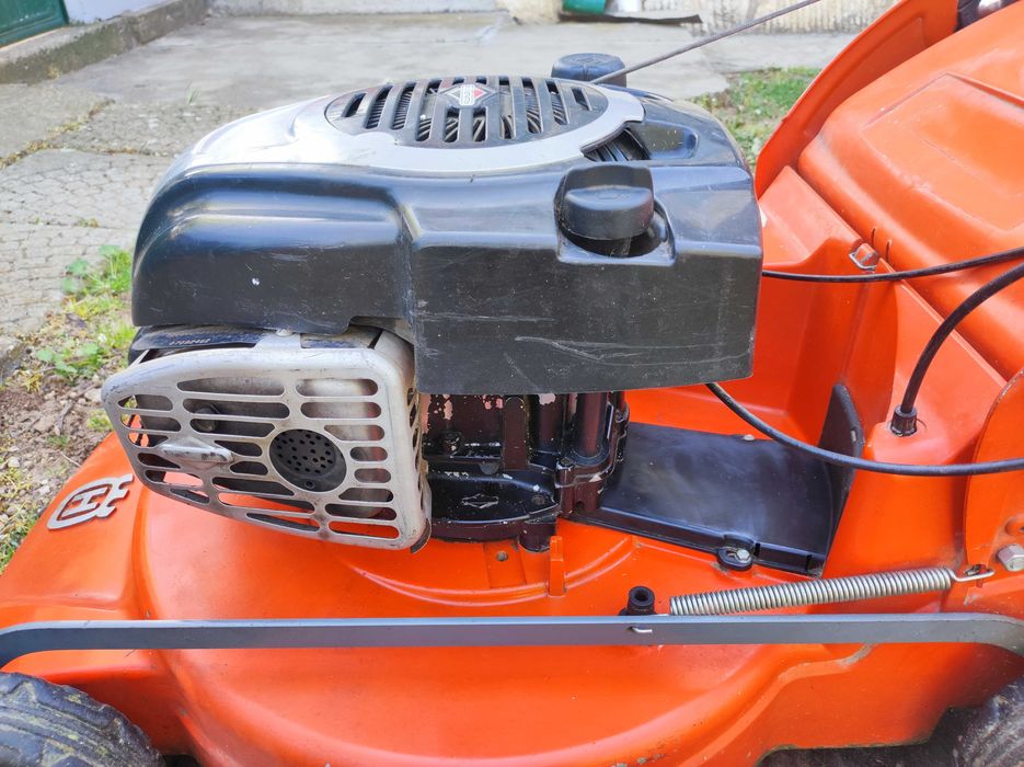 Бензинова самоходна косачка Husqvarna R150SV BriggsStratton 700series с кош, 150cc, 4кс, 4t, 50см, 37кг