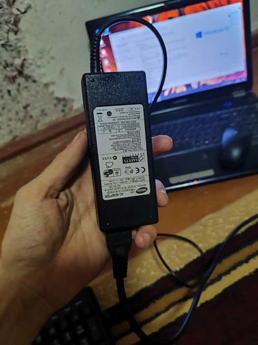 Samsung komp sotiladi