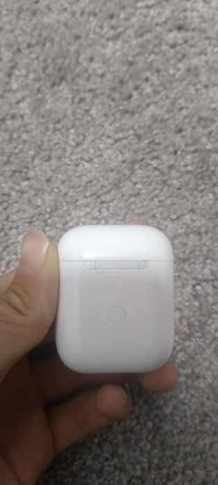 Продам б/у наушники Ориг air pods 1