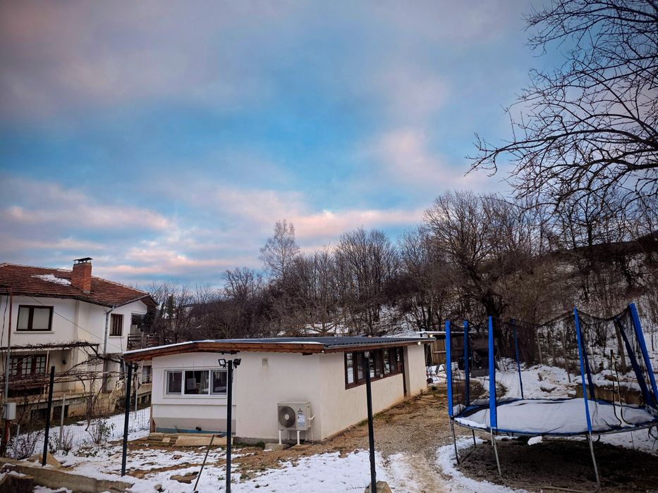 Продава се Парцел в Правец - 716 кв.м за 61 €/кв.м - Снимка #1