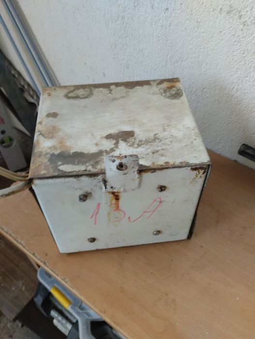 Трансформатори 2 бр 220-110 волта