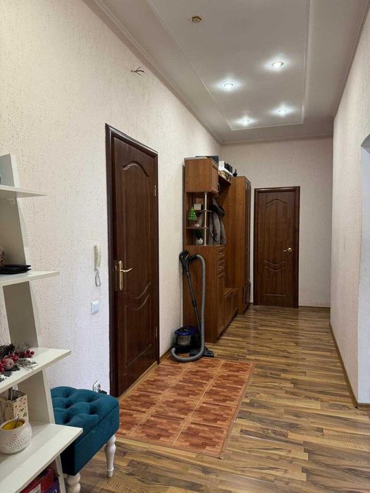 Продам 2 комнатную квартиру